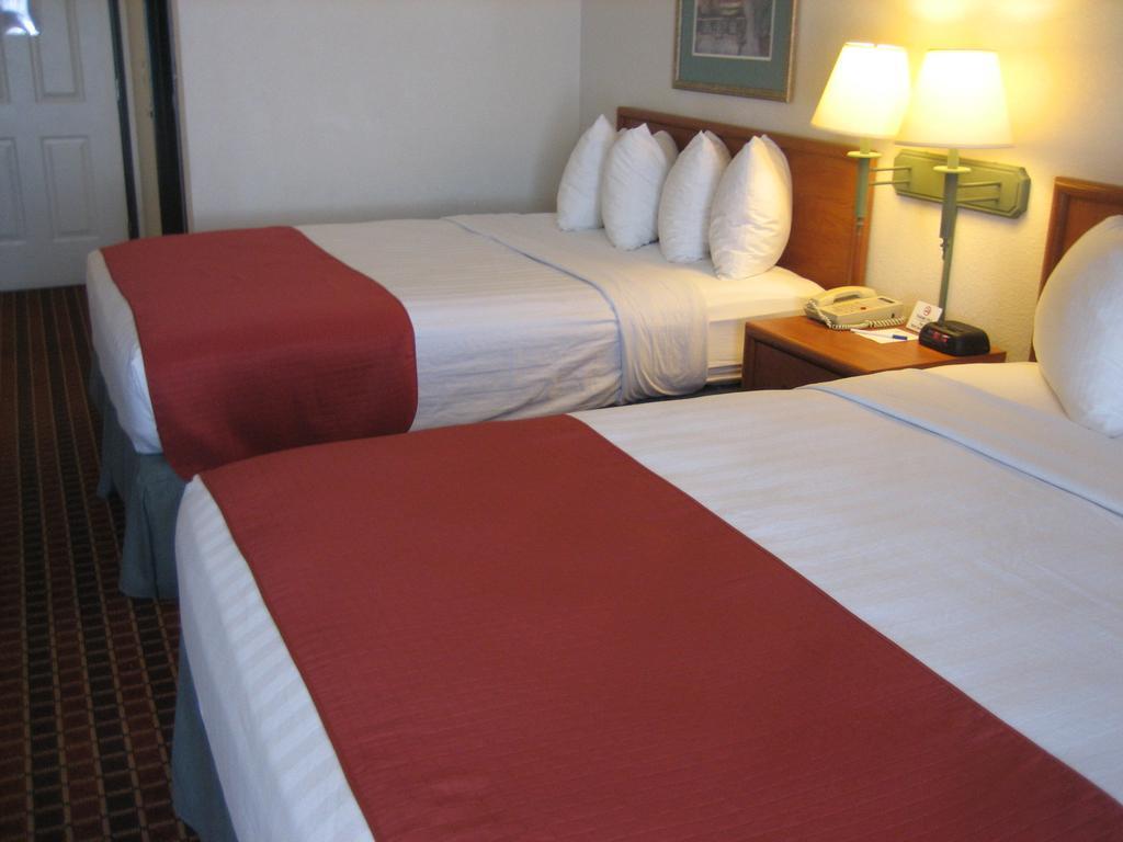 Catalina Inn Zimmer foto